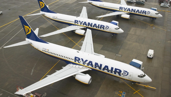 Ryanair transported 130 million passengers and declared  9.9 megatonnes of greenhouse gas emissions in 2018